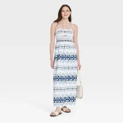 Open Box - Universal Thread Women's Smocked Cut-Out Maxi Dress Casual Sundress