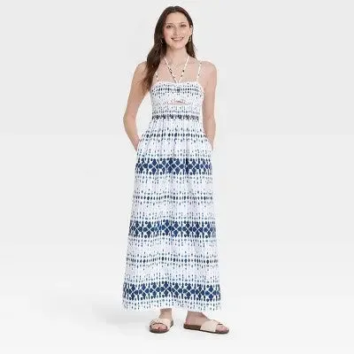 Open Box - Universal Thread Women's Smocked Cut-Out Maxi Dress Casual Sundress